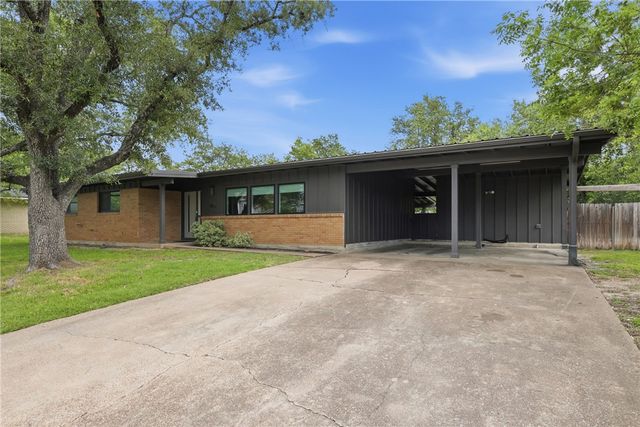 1304 Leacrest Drive, College Station, TX 77840