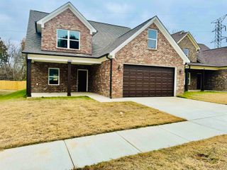 4390 OAKS ROYAL DR, Memphis, TN 38128