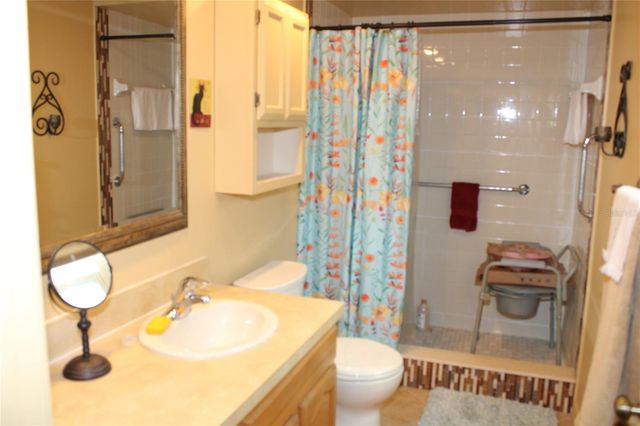 10780 43RD STREET N 701, Clearwater, FL 33762