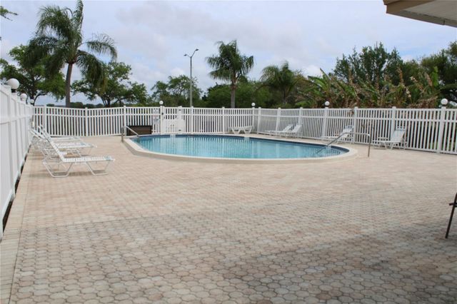 10780 43RD STREET N 701, Clearwater, FL 33762