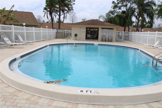 10780 43RD STREET N 701, Clearwater, FL 33762