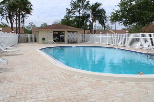 10780 43RD STREET N 701, Clearwater, FL 33762