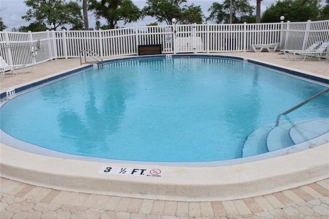 10780 43RD STREET N 701, Clearwater, FL 33762