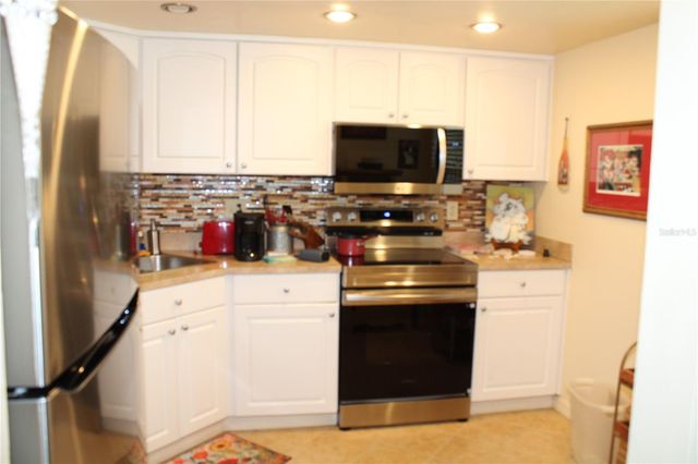 10780 43RD STREET N 701, Clearwater, FL 33762