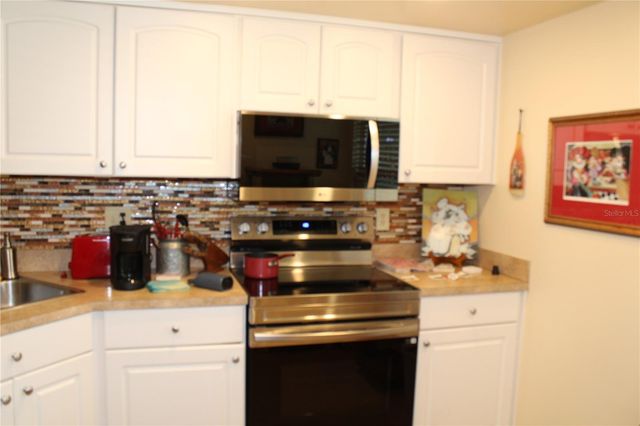 10780 43RD STREET N 701, Clearwater, FL 33762