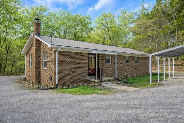 1783 Agnew Rd, Pulaski, TN 38478