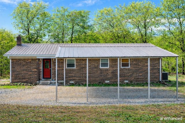 1783 Agnew Rd, Pulaski, TN 38478