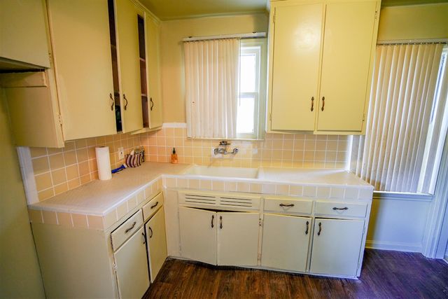 17199 Meyers Road, Detroit, MI 48235