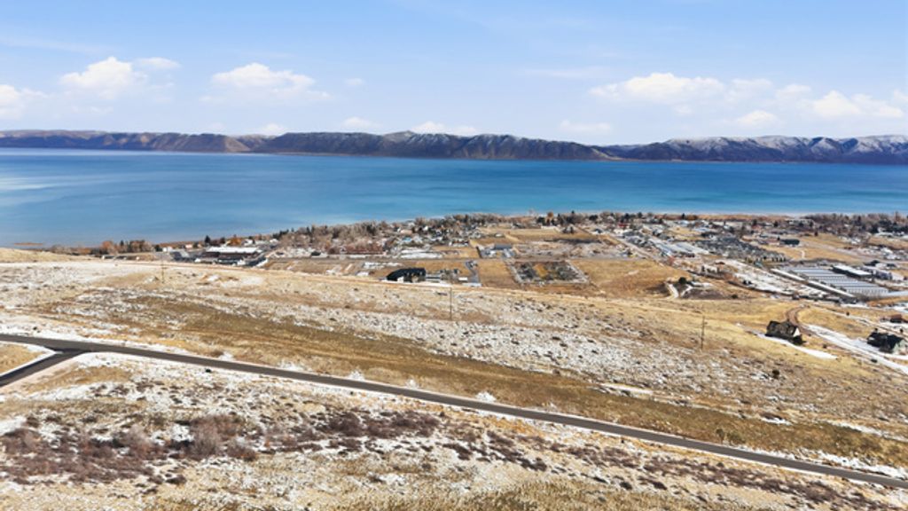 Image 11 of property listing at 360 N ELKS RIDGE RD, Garden City, UT 84028