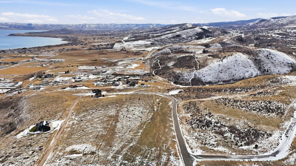 Image 5 of property listing at 360 N ELKS RIDGE RD, Garden City, UT 84028