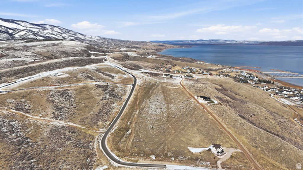 Image 9 of property listing at 360 N ELKS RIDGE RD, Garden City, UT 84028