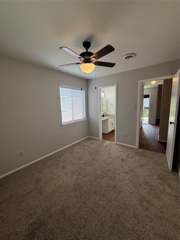 923 Carrell Street D, Tomball, TX 77375