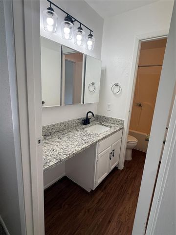 923 Carrell Street D, Tomball, TX 77375