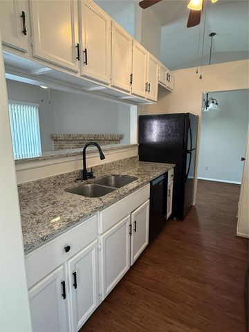 923 Carrell Street D, Tomball, TX 77375