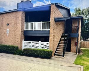 923 Carrell Street D, Tomball, TX 77375