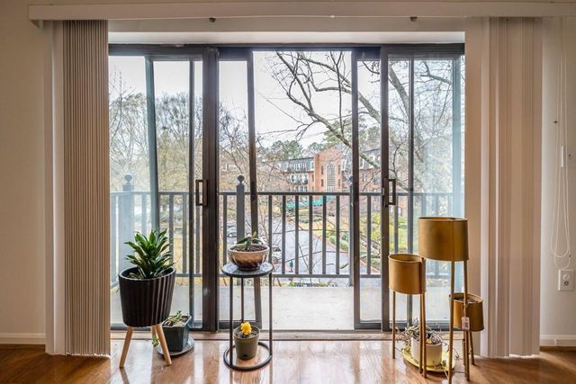 27301 NE Plantation Drive 301, Atlanta, GA 30324