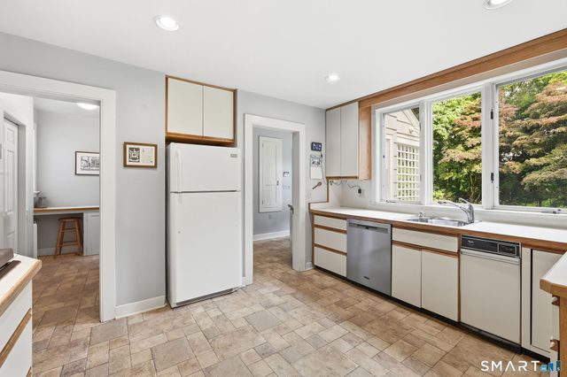 73 Inwood Road, Fairfield, CT 06825