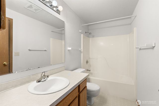 5045 Carole Drive NE, Olympia, WA 98516