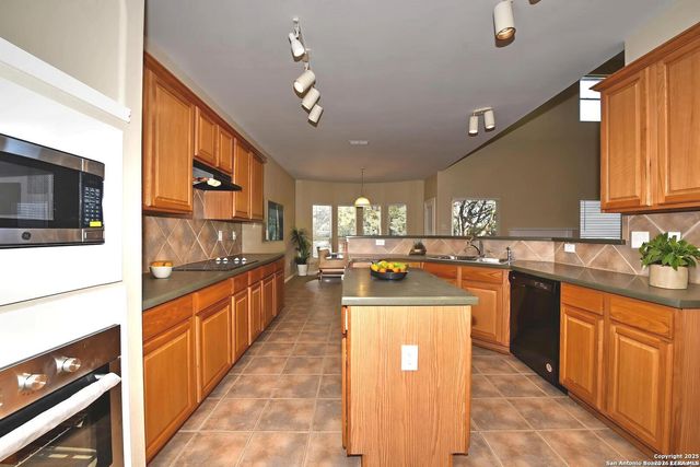 25303 Mesa Ranch, San Antonio, TX 78258