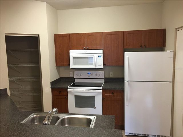 2171 PORTOFINO PLACE 27-2717, Palm Harbor, FL 34683