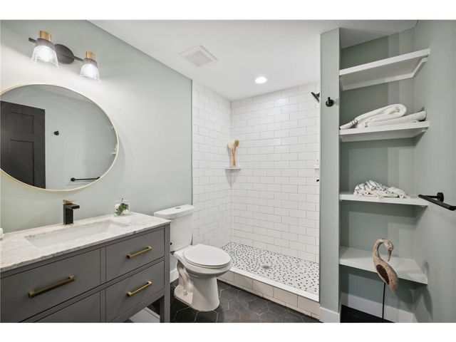 2249 11th Street, White Bear Lake, MN 55110