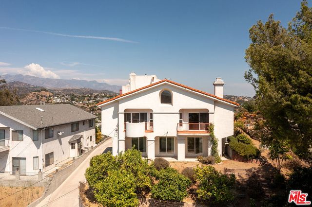 1418 Corona Drive, Glendale, CA 91205