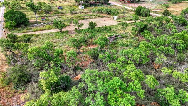 000 Hwy 71 Highway, Valley Spring, TX 76885