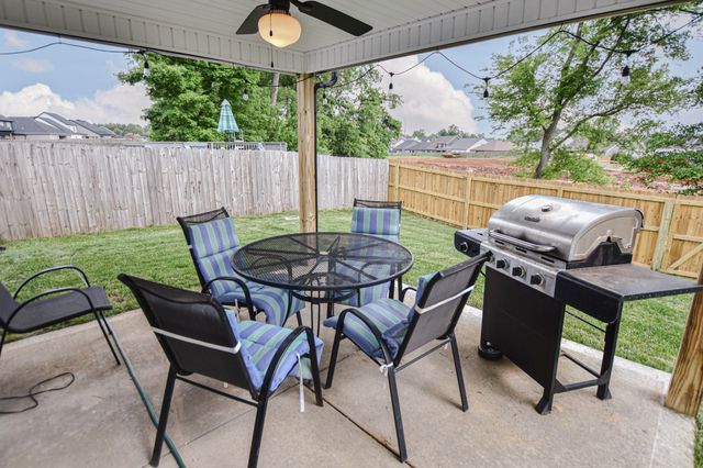436 Kinslow Court, Clarksville, TN 37040