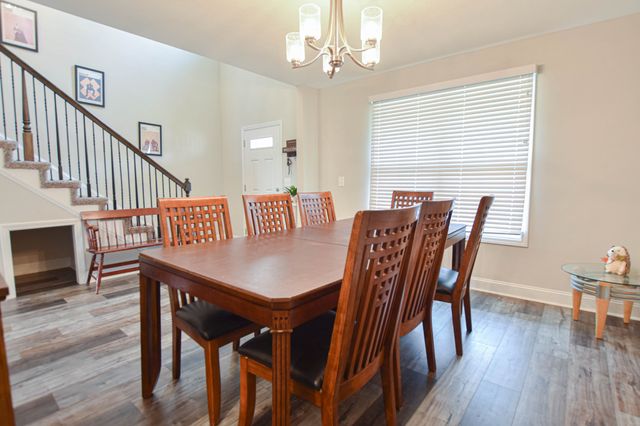 436 Kinslow Court, Clarksville, TN 37040