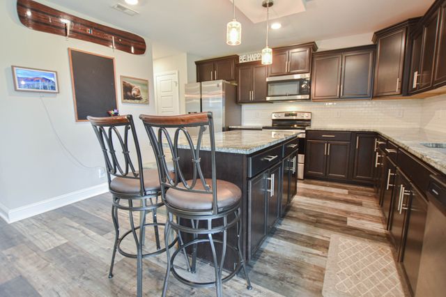 436 Kinslow Court, Clarksville, TN 37040