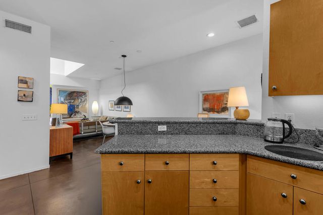 3574 Penny Lane, Palm Springs, CA 92262