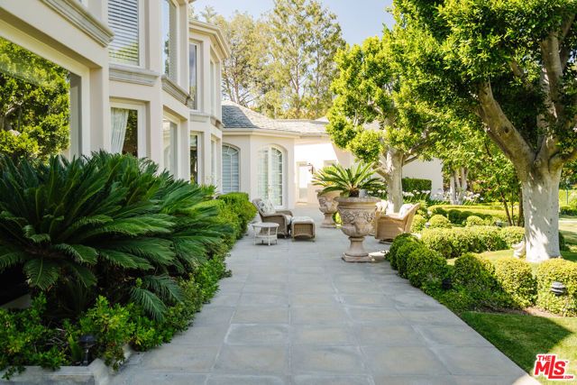 24 Beverly Park Terrace, Beverly Hills, CA 90210