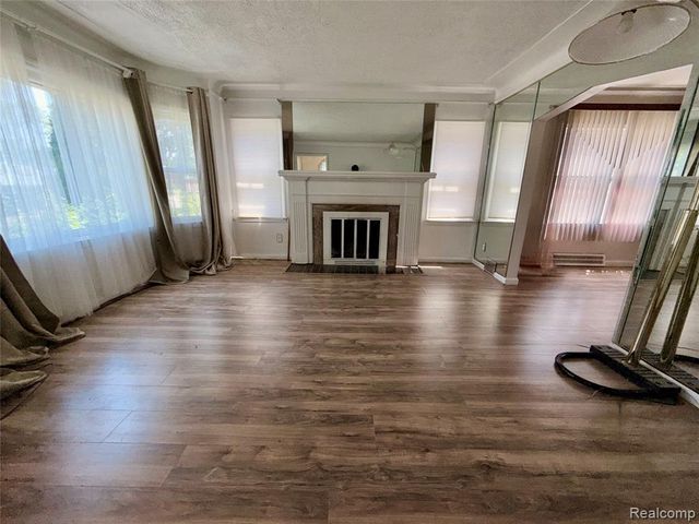 17167 Freeland Street, Detroit, MI 48235