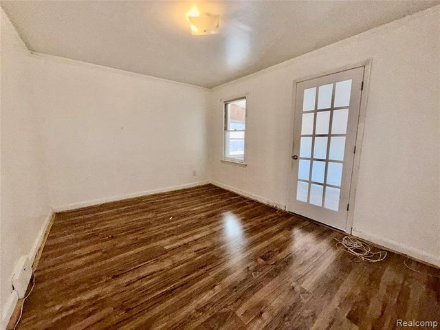 17167 Freeland Street, Detroit, MI 48235