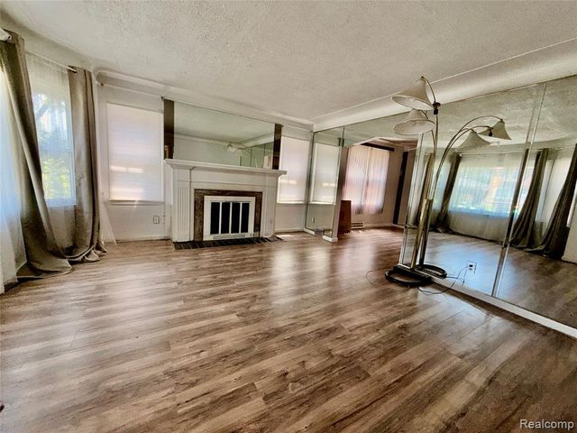 17167 Freeland Street, Detroit, MI 48235