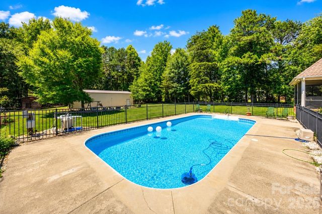 1347 Killian Road, Stanley, NC 28164