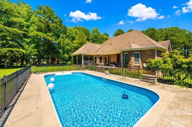 1347 Killian Road, Stanley, NC 28164