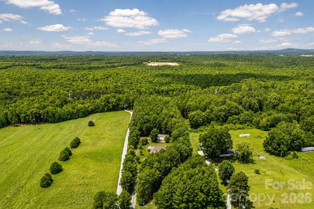 1347 Killian Road, Stanley, NC 28164