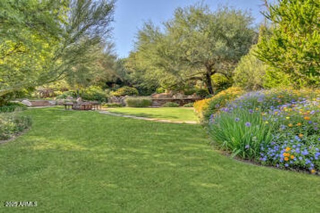 5747 E Mockingbird Lane, Paradise Valley, AZ 85253