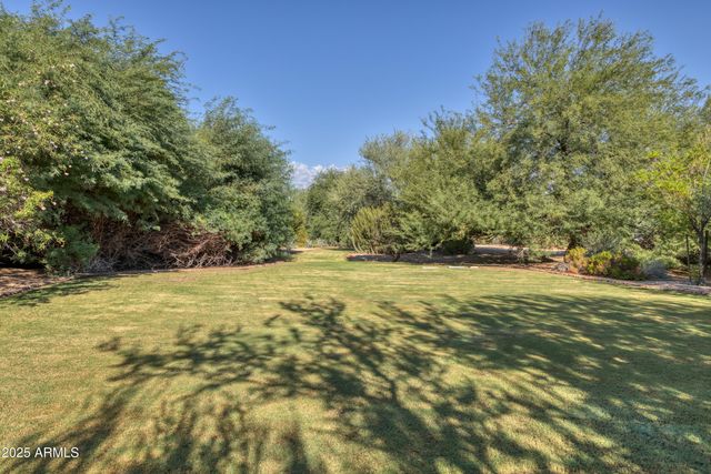 5747 E Mockingbird Lane, Paradise Valley, AZ 85253