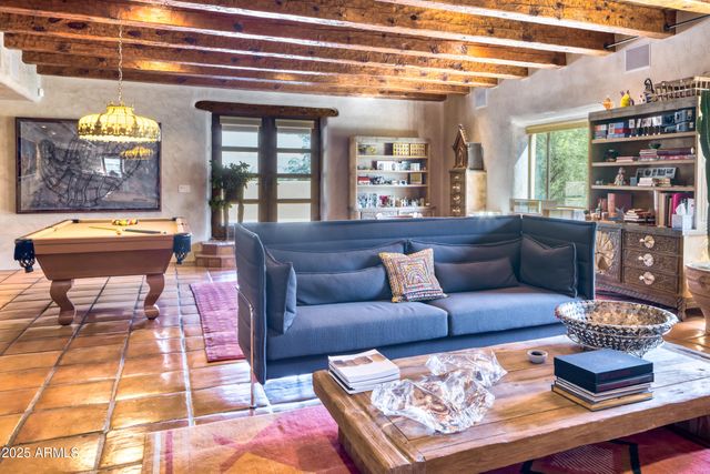 5747 E Mockingbird Lane, Paradise Valley, AZ 85253