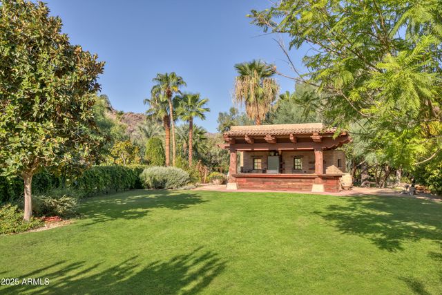 5747 E Mockingbird Lane, Paradise Valley, AZ 85253