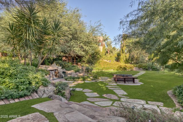 5747 E Mockingbird Lane, Paradise Valley, AZ 85253