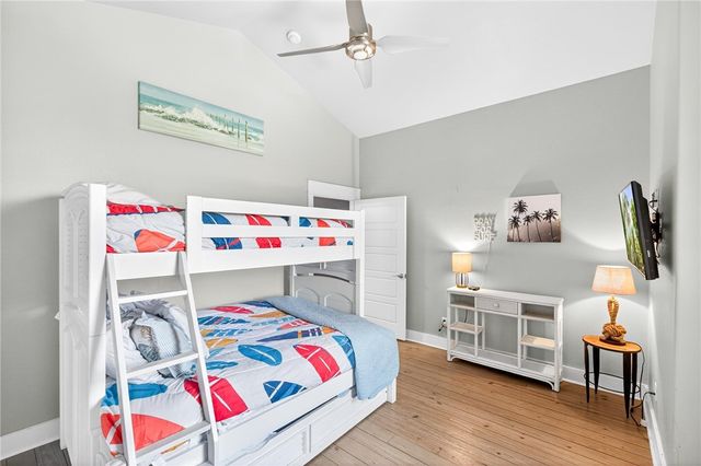 2821 S 11th St 102, Port Aransas, TX 78373