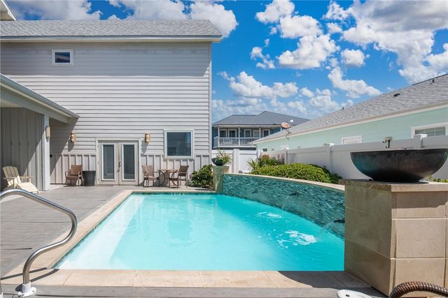 2821 S 11th St 102, Port Aransas, TX 78373