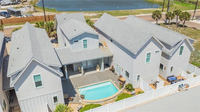 2821 S 11th St 102, Port Aransas, TX 78373