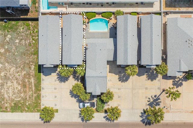 2821 S 11th St 102, Port Aransas, TX 78373
