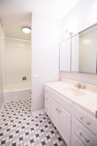 535 N Michigan Avenue 806, Chicago, IL 60611