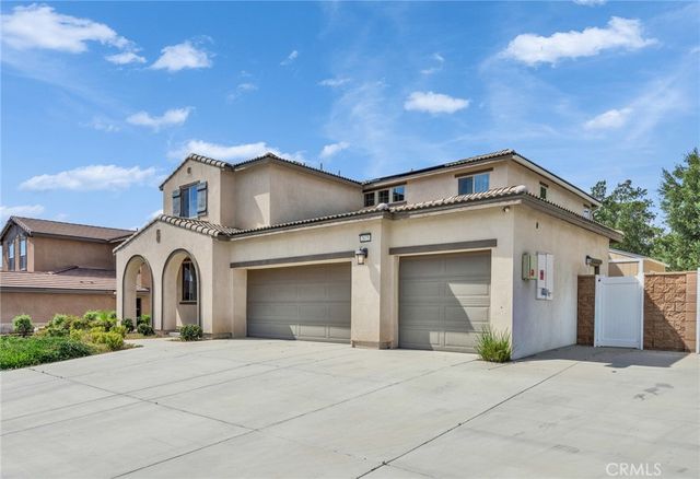 2675 Half Dome Ct, Jurupa Valley, CA 92509