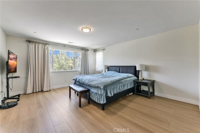 2675 Half Dome Ct, Jurupa Valley, CA 92509